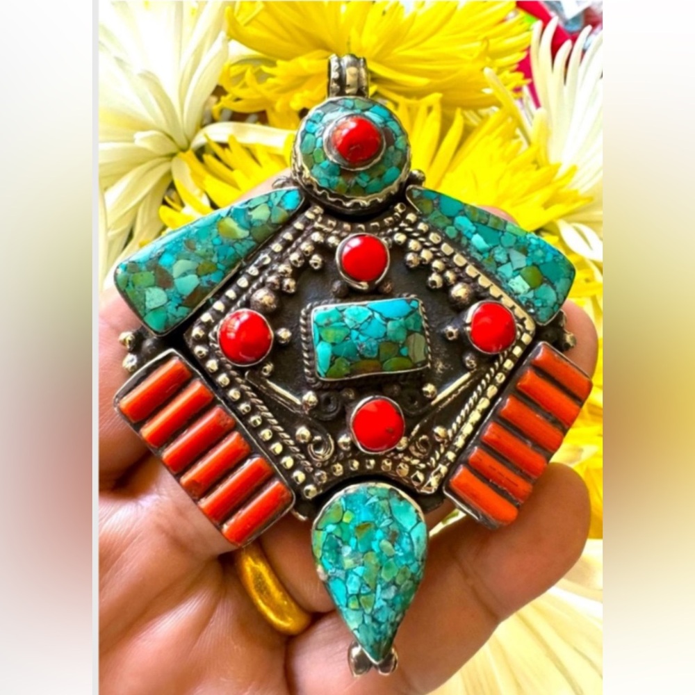 Handcrafted Ethnic Tibetan Bird Shape Pendant Inlay Stones Set In Silver 85grams